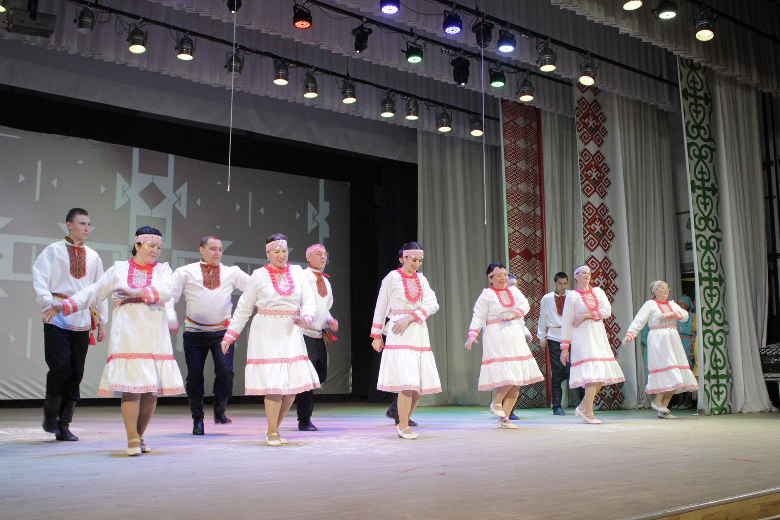 Балтачта "Дуслык бизәкләре" фестивале  тәмамланды