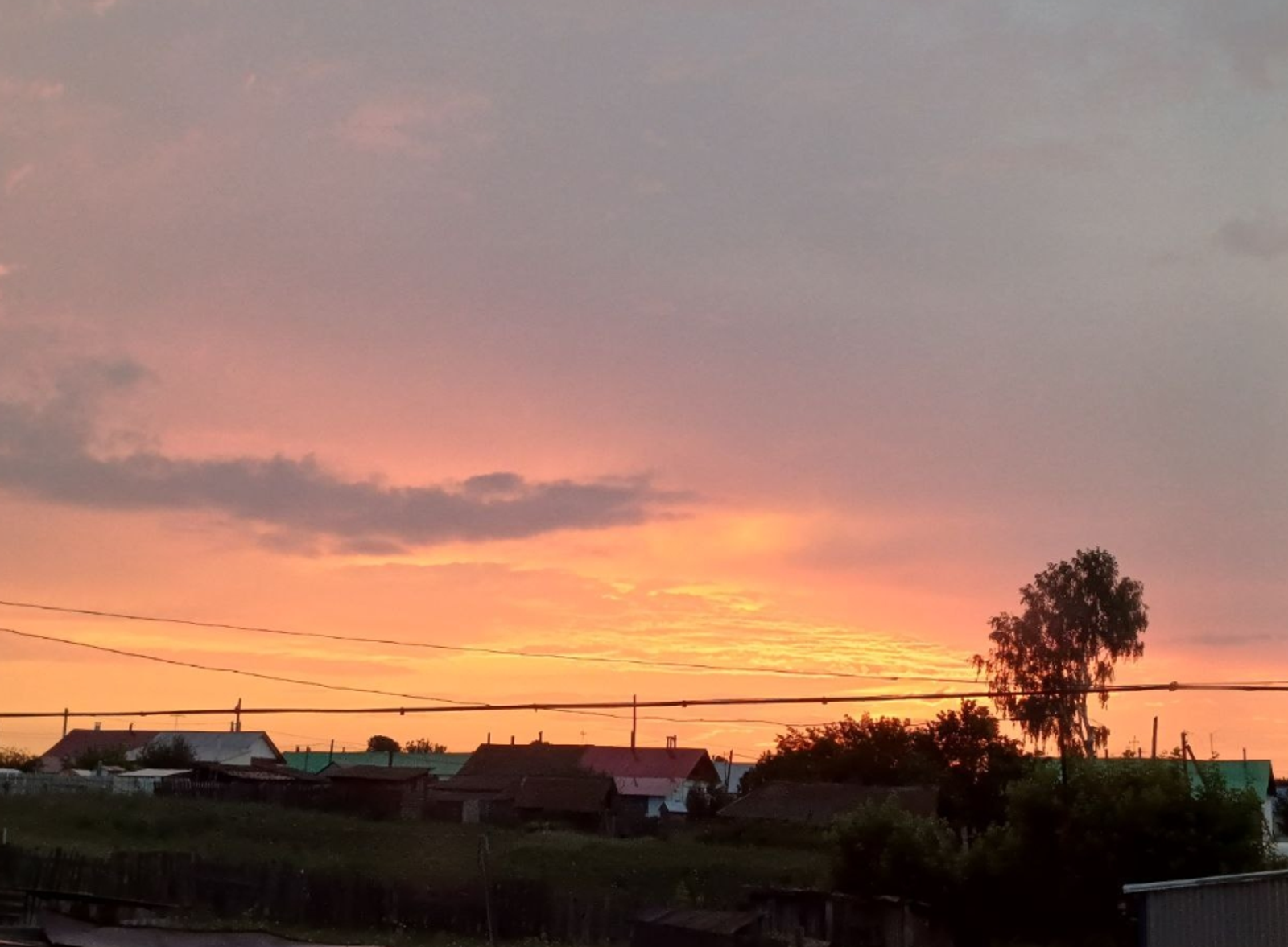 Гороскоп на 12 апреля 2026: 4 знаков зодиака ждет странный сюрприз