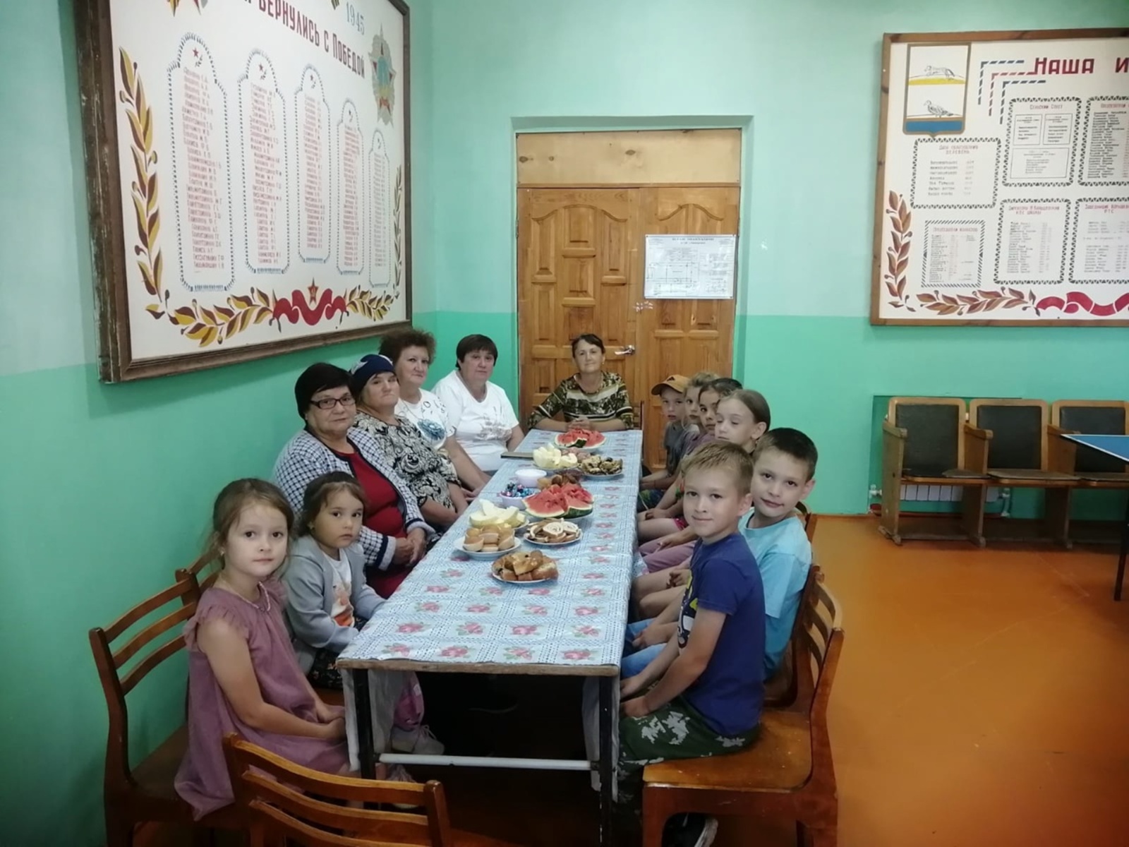 СВОда катнашучыларның әниләре белән очрашу