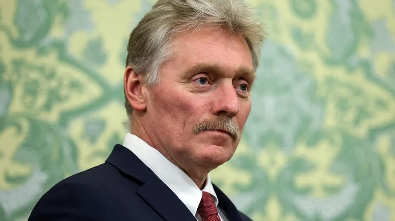 Песков рассказал, когда Путин сможет встретиться с Зеленским не в Москве
