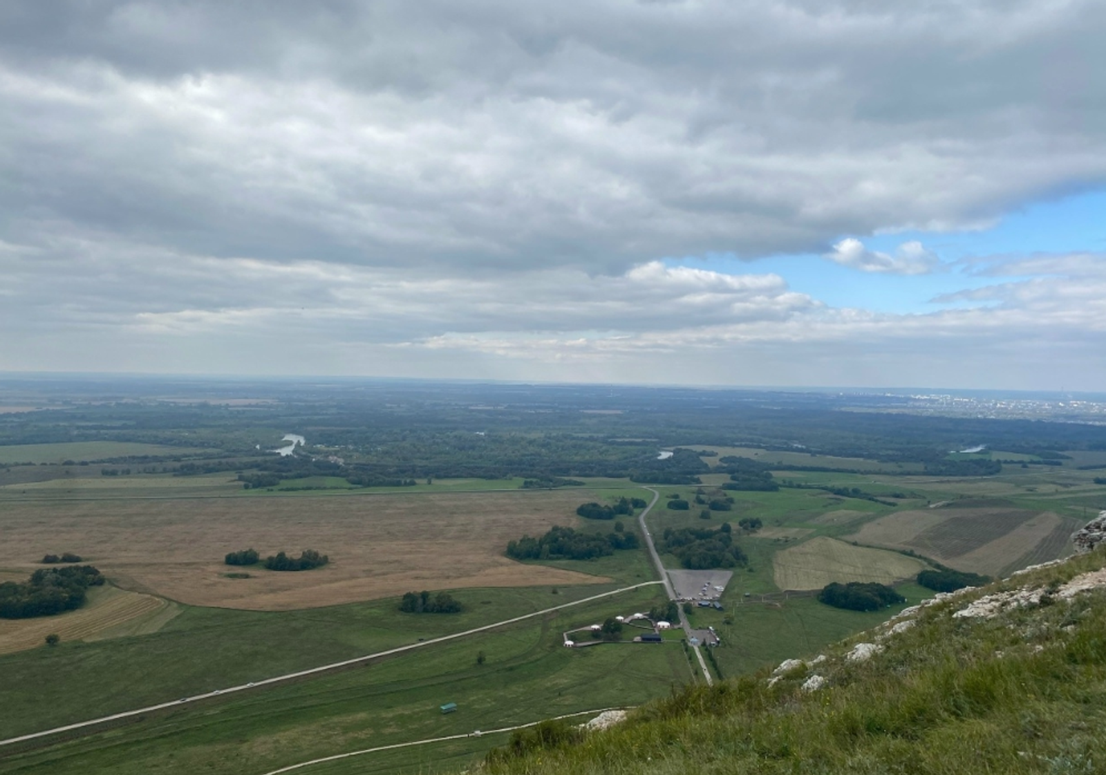 Гороскоп на 7 апреля 2026: 4 знака зодиака получат неприятный сюрприз