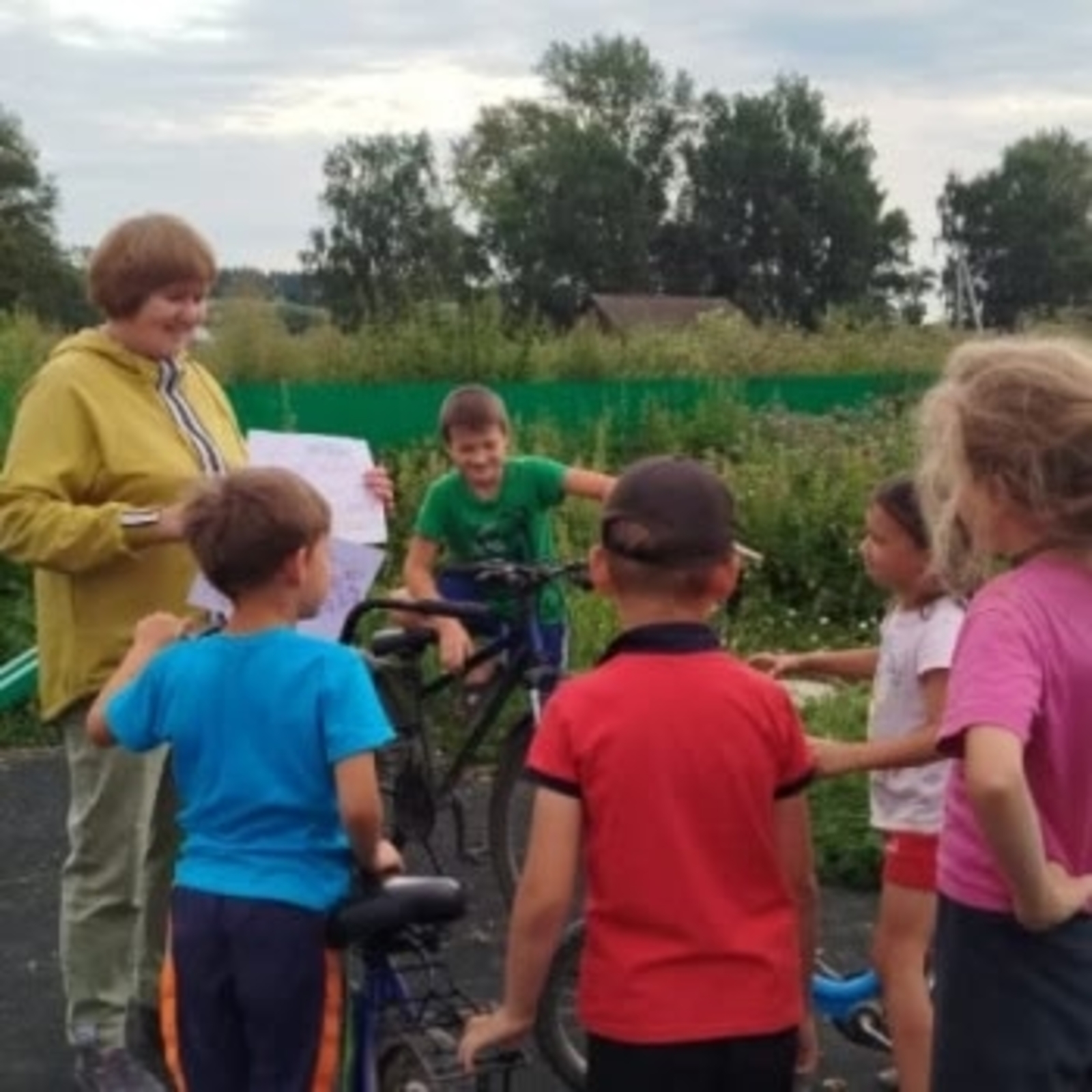 В деревне Кундашлы прошёл тематический час «Правила дорожного движения»