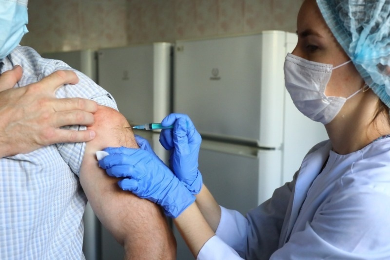Башкортстанда вакцинацияләнергә тиеш тармаклар исемлеген киңәйтүне аңлаттылар
