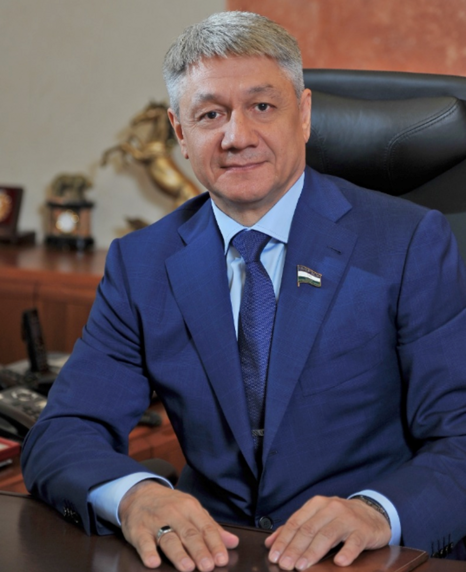Поздравление депутата Государственного Собрания - Курултая Республики Башкортостан Шамиля Шарипова