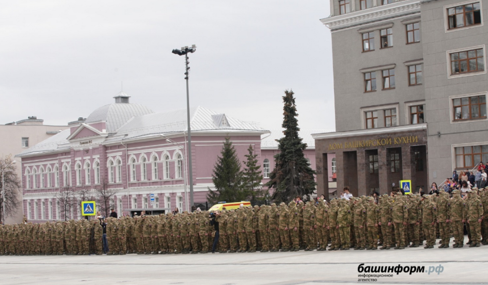 Батальон имени Даяна Мурзина отправился из Уфы к месту боевого слаживания