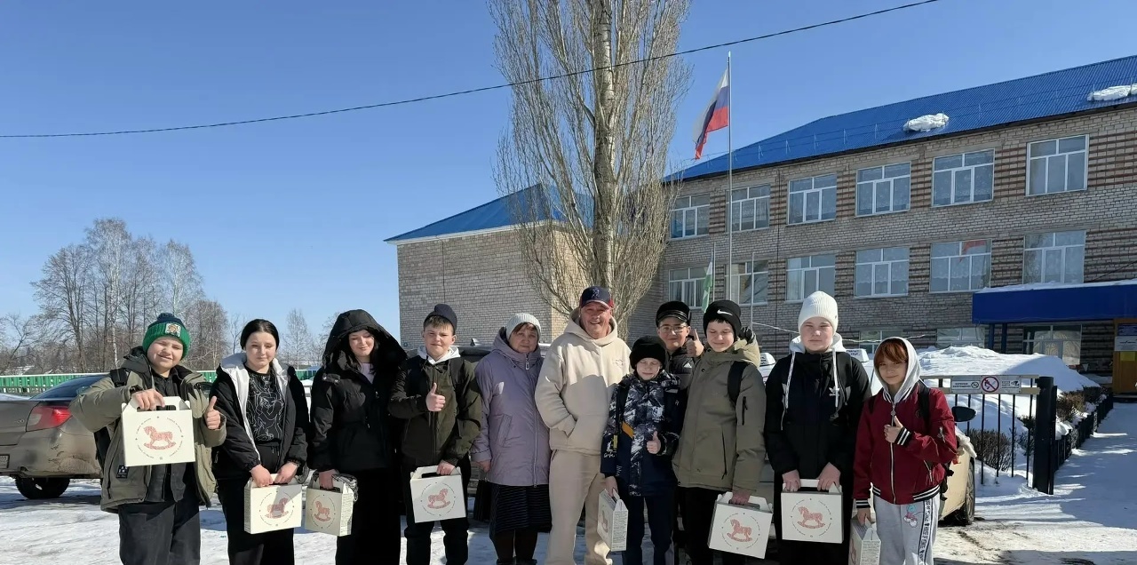 Известный блогер побывал в одной из школ Балтачевского района