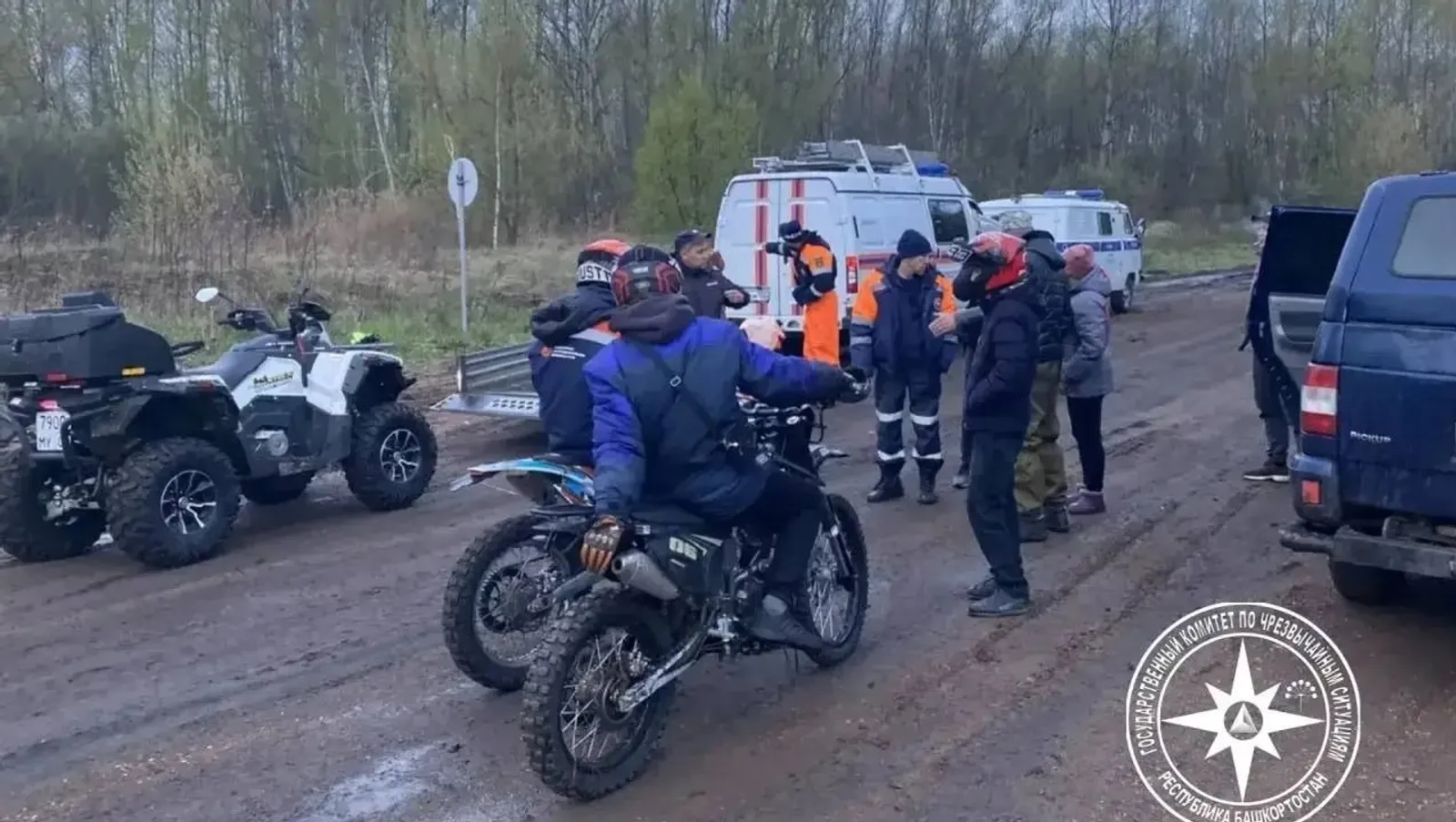 В Башкирии питбайкеры увязли в болоте