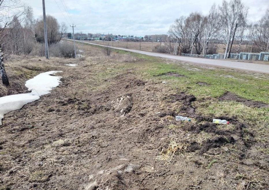 Балтачта “Коммуналь-хуҗалык” җәмгыяте эшчәннәре чистарту өмәсенә чыкты