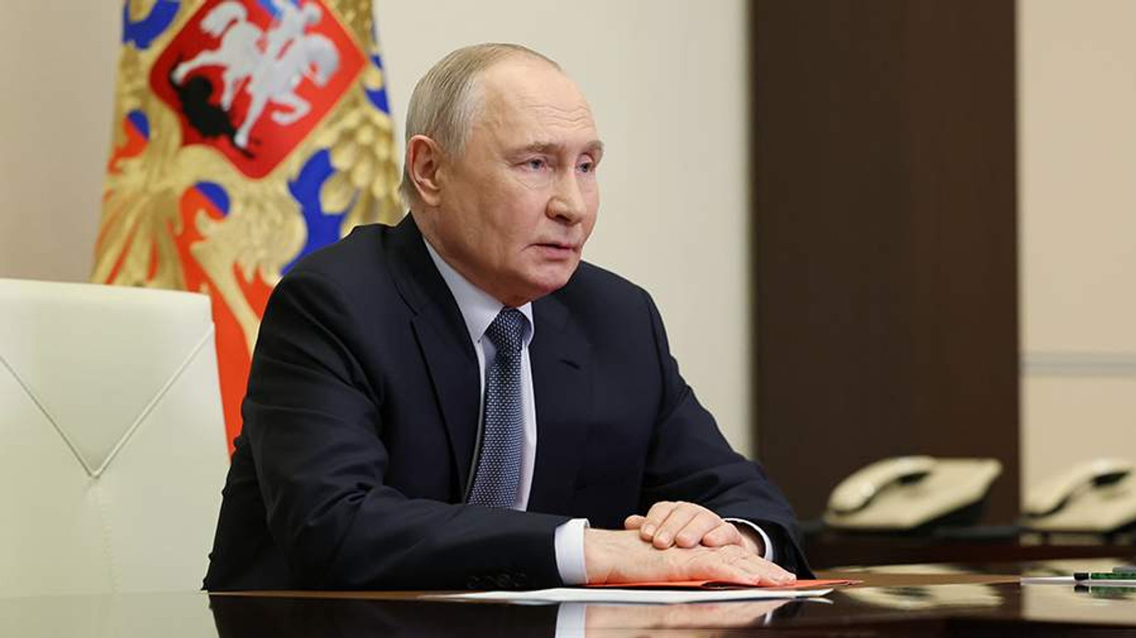 Путин отметил мужество устранявших последствия аварии в Чернобыле спасателей