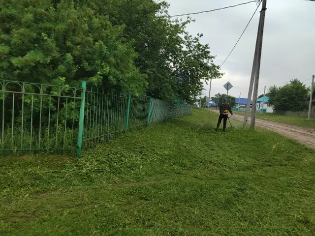 Жители Богдановского сельского поселения активно участвуют в субботниках