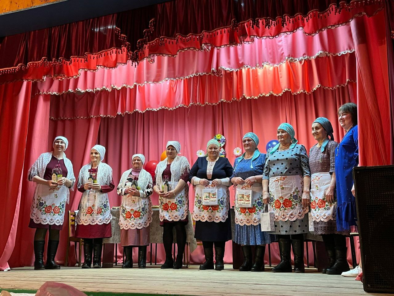 Балтачта  зур әниләр җитез, уңган , булдыклы һәм ягымлы