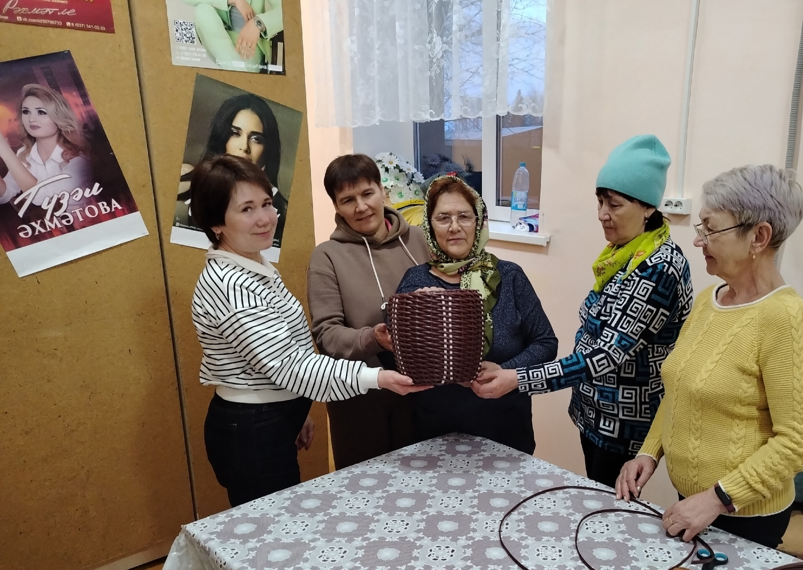 В селе Тучубаево прошел мастер-класс по плетению горшков из ротанга