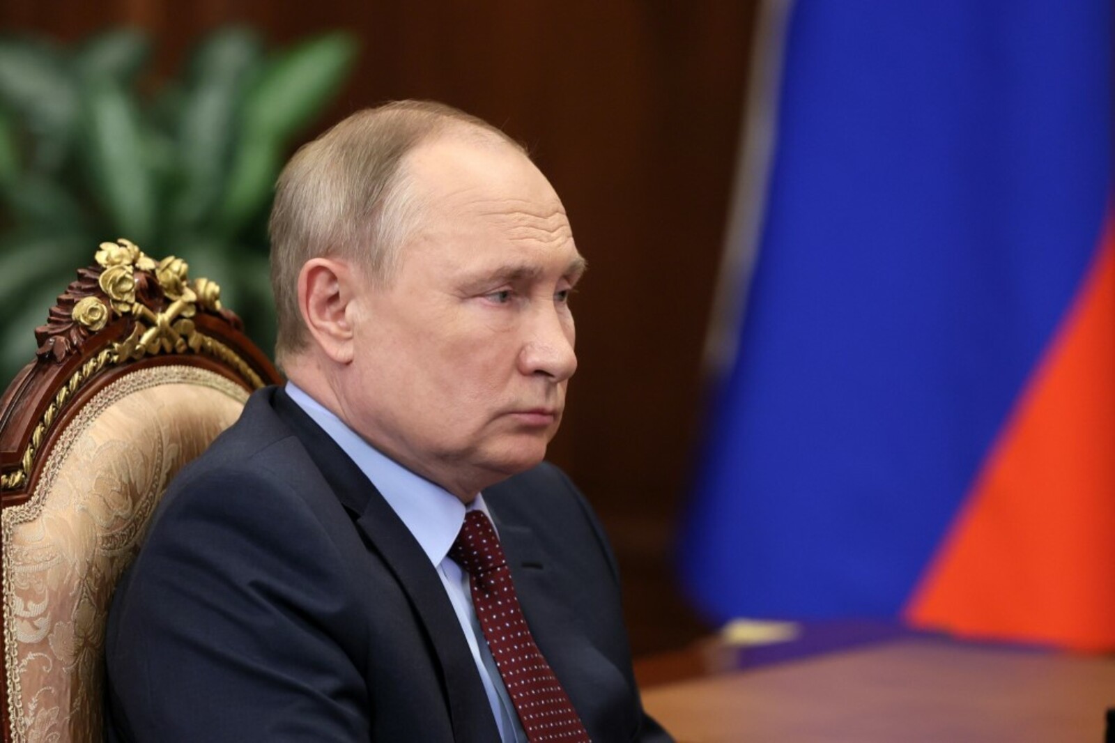 Владимир Путин Украинадагы махсус операциядә катнашучыларга 5 млн сум түләү турында хәбәр итте