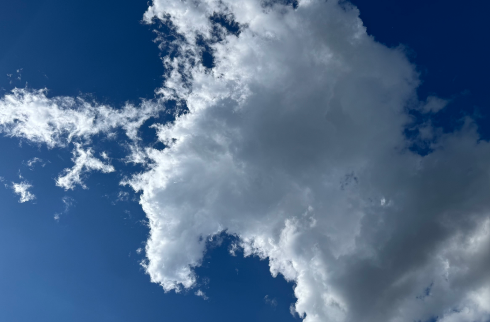 Гороскоп на 14 апреля 2026: 3 знака зодиака, чьи жизни развернутся на 180°