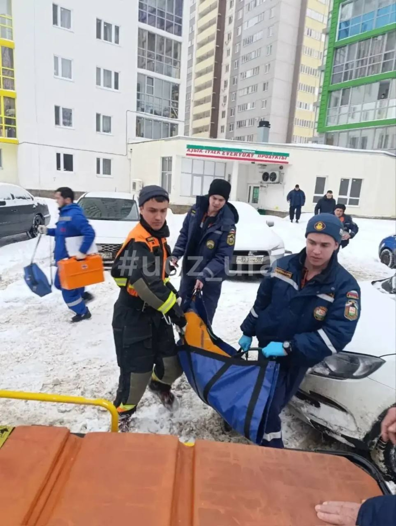 В Башкирии из озера Теплое очевидцы достали мужчину