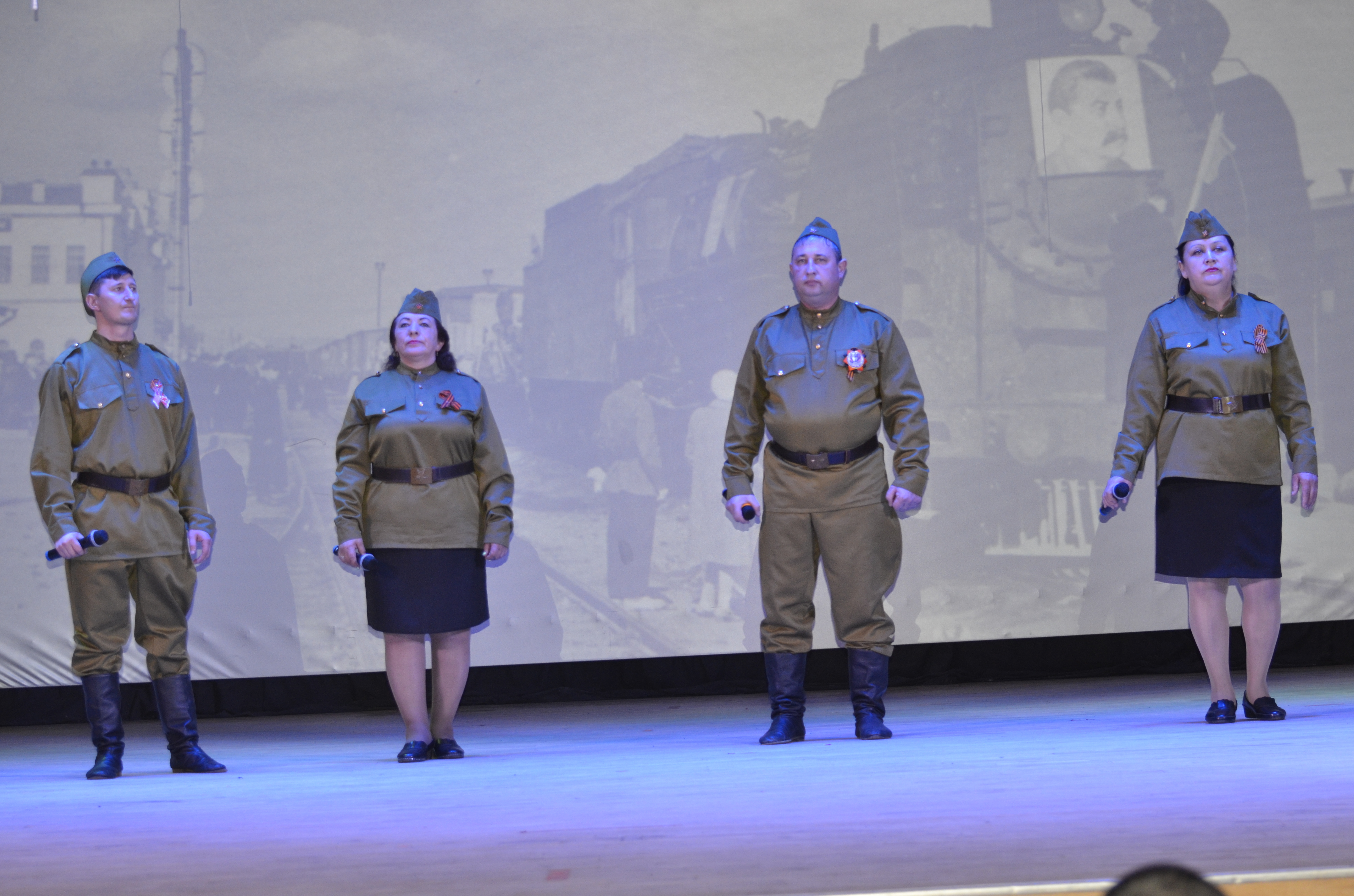 “Җиңү салюты”район фестивале финалында солдатка мәдхия җырланды