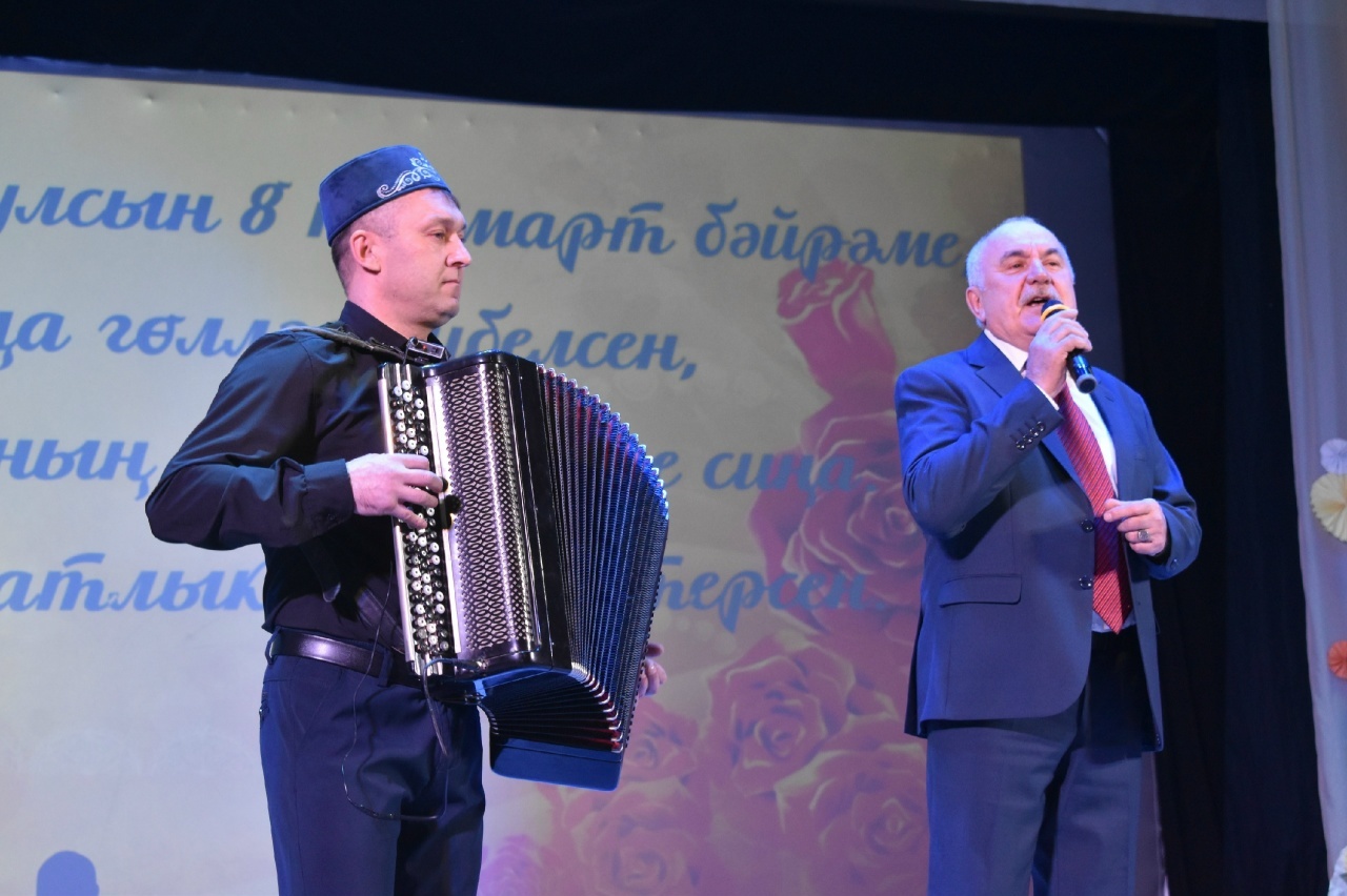 Бар хөрмәт - Балтачның батыр улларына һәм гүзәл затларына