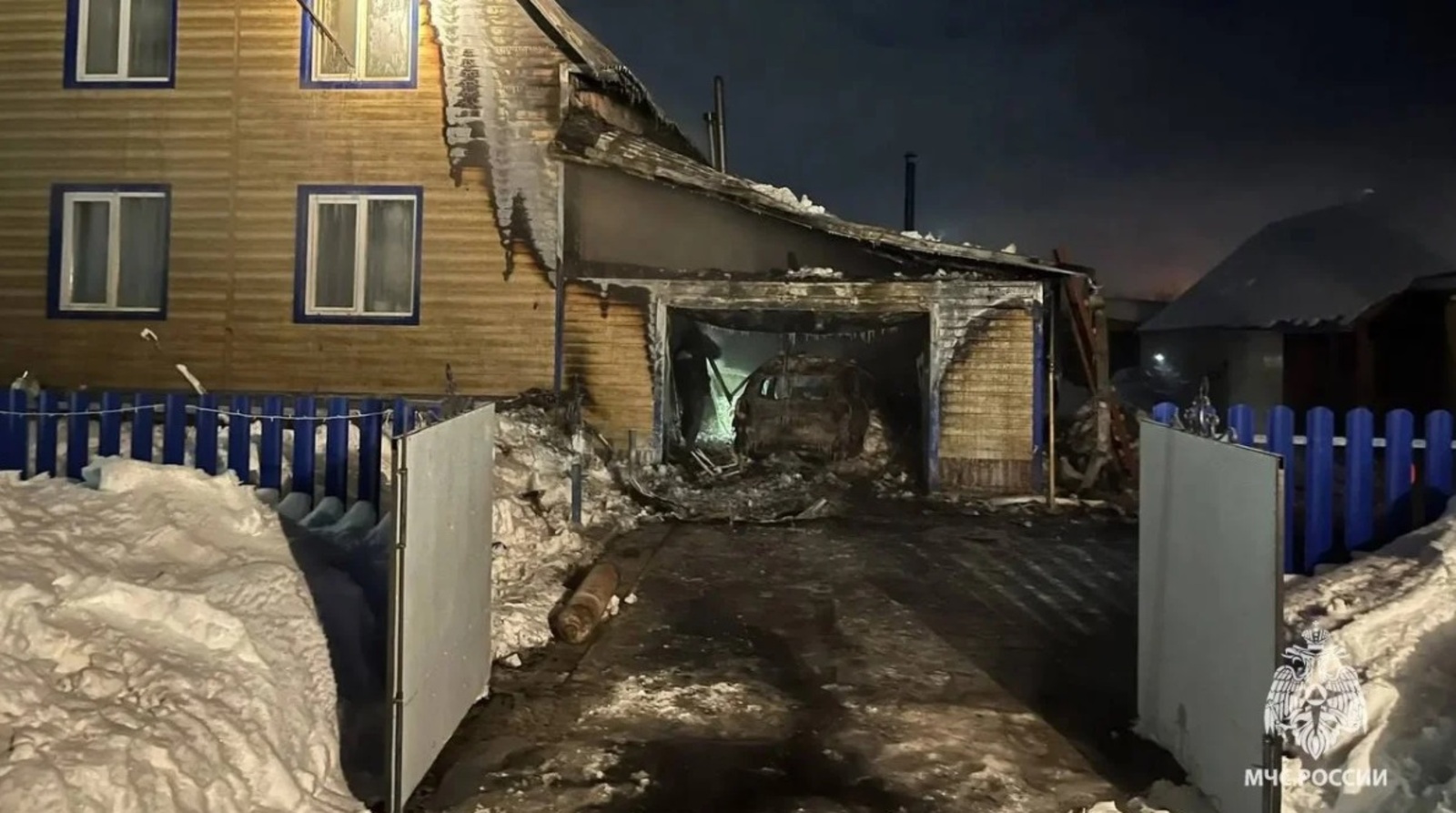 Мужчина пострадал при пожаре в Башкирии: ожоги и госпитализация